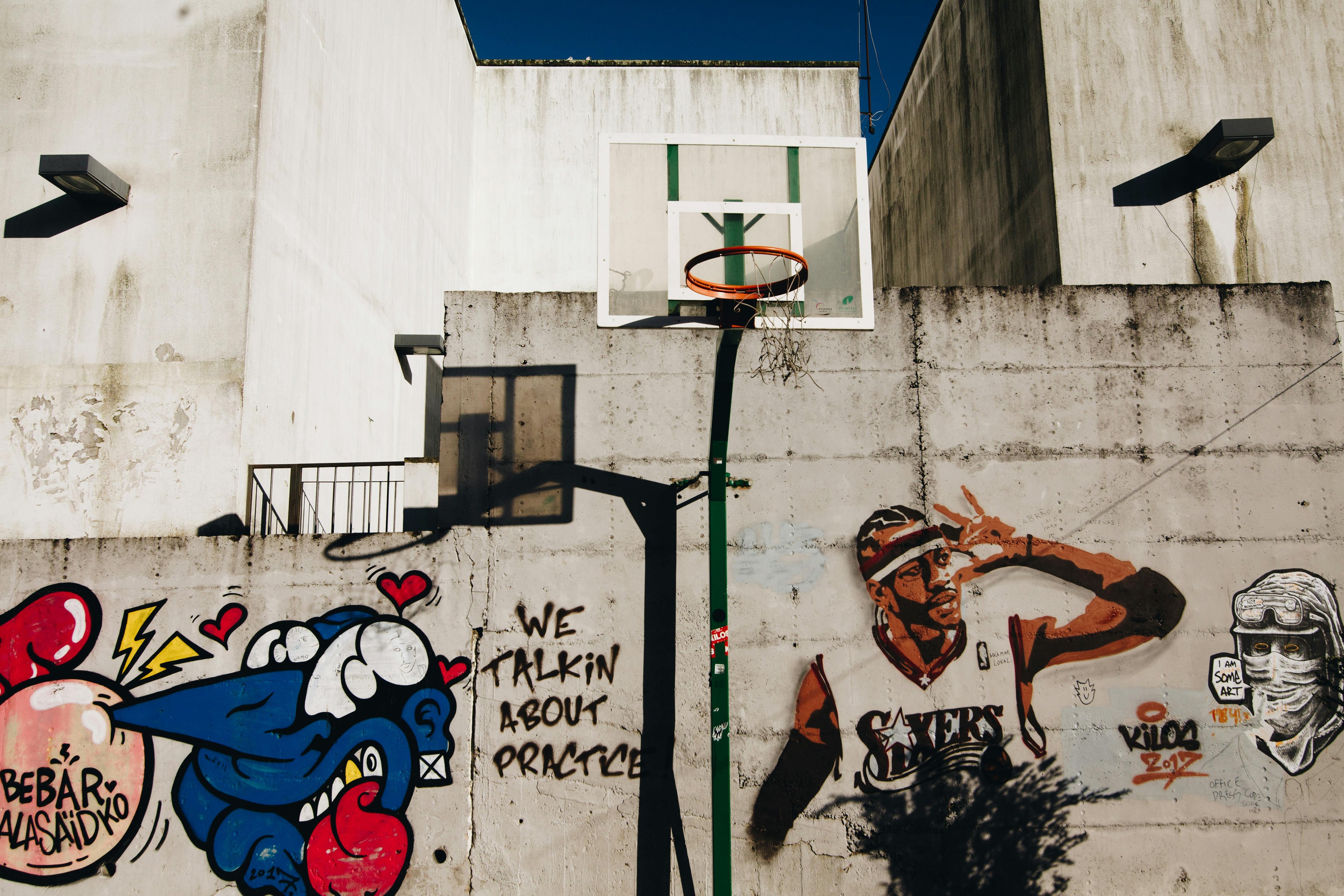 Allen Iverson Graffiti Wall.jpg__PID:4b5a85cb-f5aa-4cb8-bb53-f36ba8c29a78